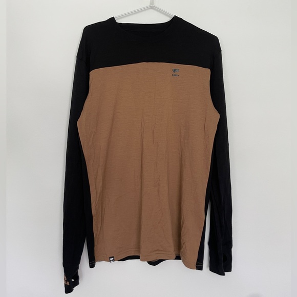 Mons Royale Other - Mons Royale 200 Merino Wool Long Sleeve Base Layer Medium Black Brown